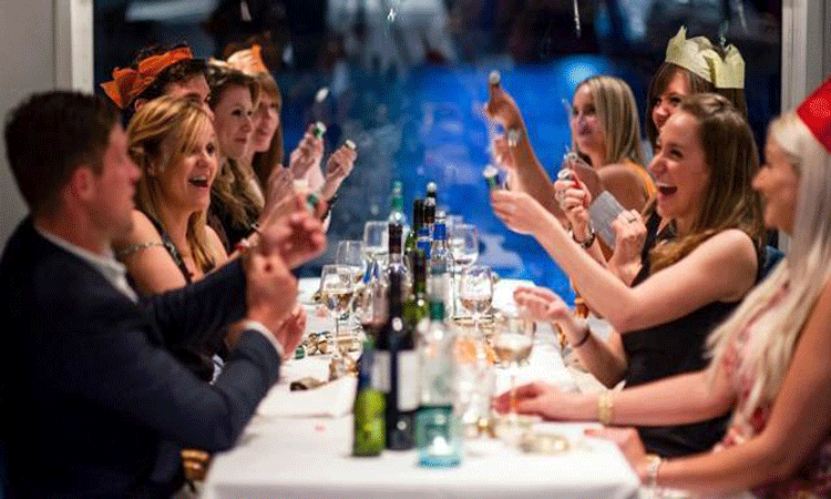 Thames Cruises Hold Enough Promise for the most Exclusive Experience in Dining and Partying